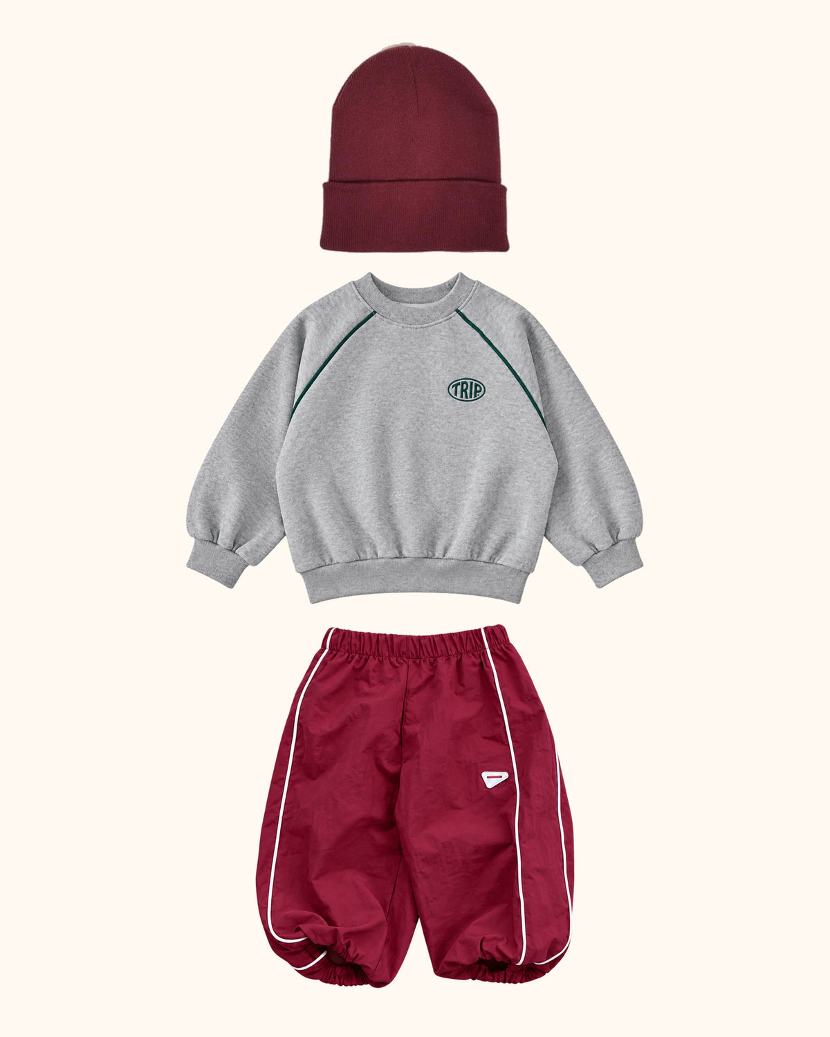 Berry Trip Mini & Kids Look – originale Produkte auf einheitlichem Hintergrund