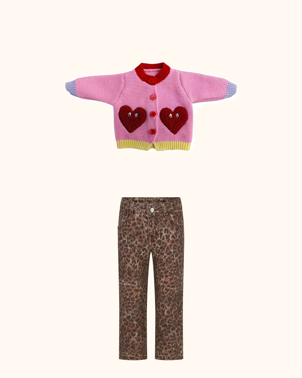 Heart Leo Kids Look – originale Produkte auf einheitlichem Hintergrund
