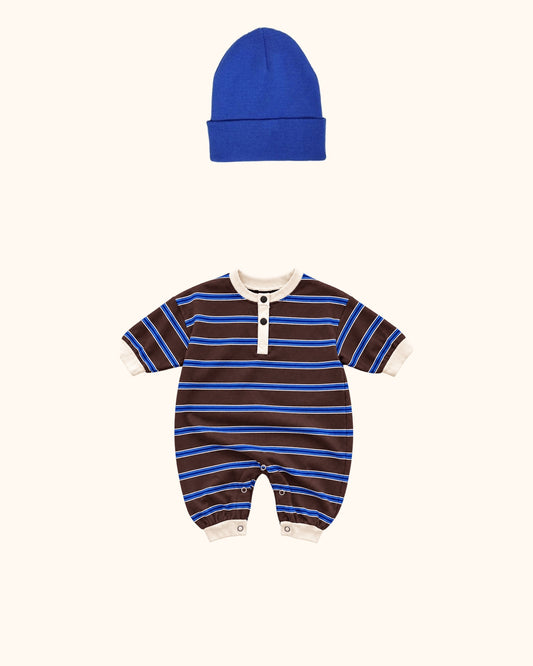 Little Sailor Blue Baby Look – originale Produkte auf einheitlichem Hintergrund