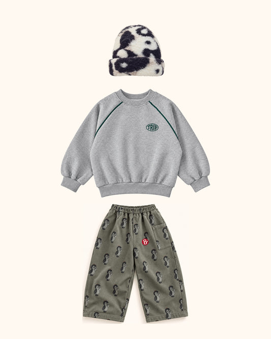 Yin Yang Penguin Mini & Kids Look – originale Produkte auf einheitlichem Hintergrund